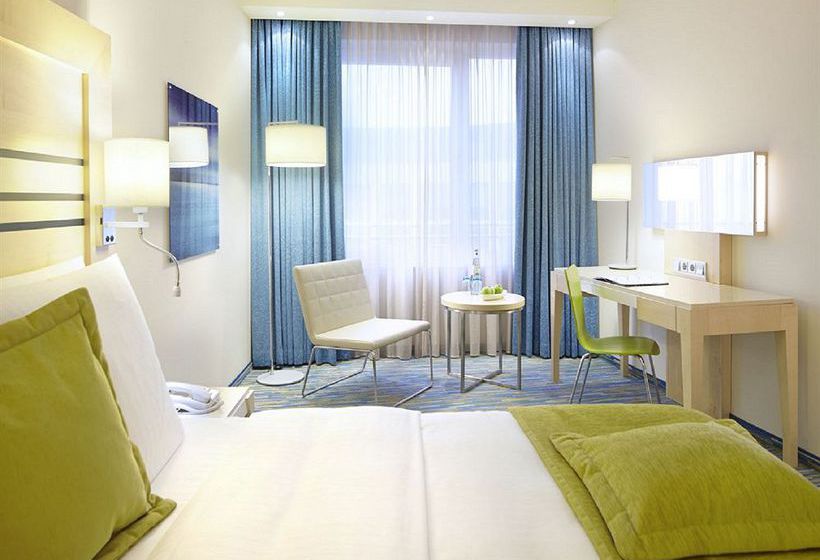 Radisson Blu Hotel Hamburg Airport 8