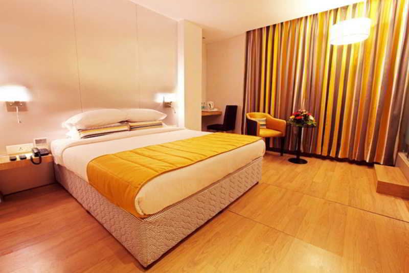 Mumbai Metro The Executive Hotel 11