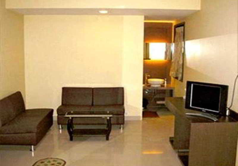 Hotel Pooja Heritage 1