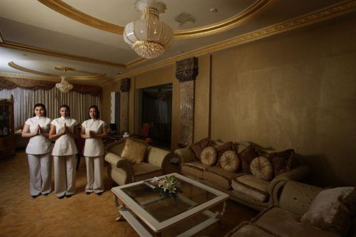 Hotel Imperial Palace 8