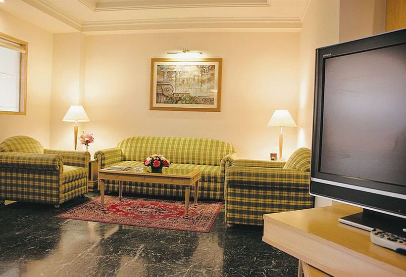 Hotel Savoy Suites 9