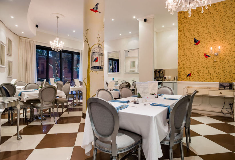 Rockwell All Suites Hotel 10