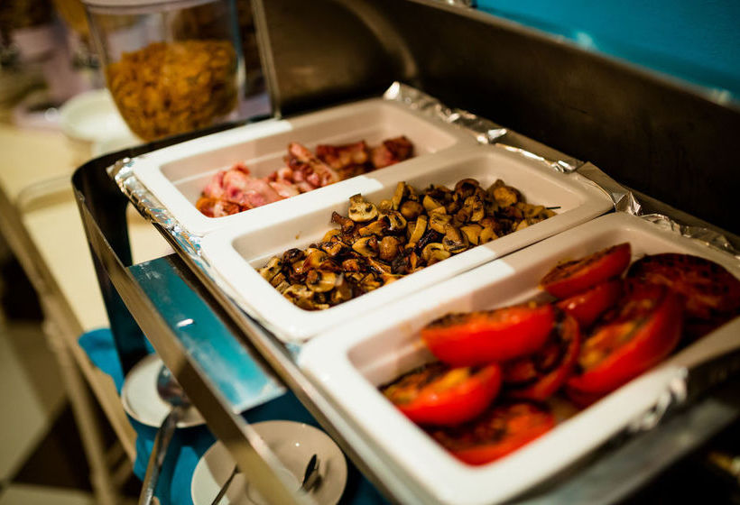 Rockwell All Suites Hotel 12