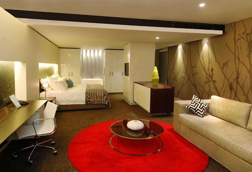 Hotel African Pride 15 on Orange