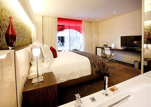 Hotel African Pride 15 on Orange 16