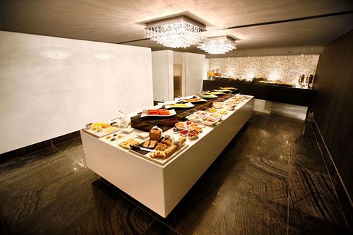 Hotel African Pride 15 on Orange 18