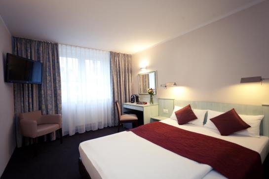 Hotel Mercure Frankfurt City Messe 19