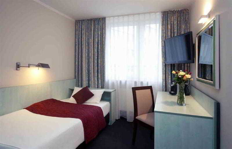 Hotel Mercure Frankfurt City Messe 9