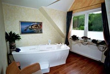 Hotel-Restaurant Haus Leugermann 12