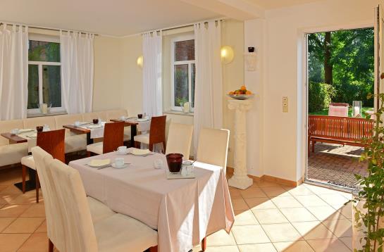 Hotel Garni Weserlounge 3