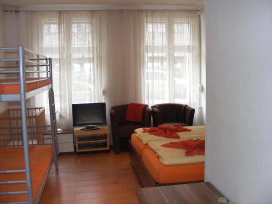 Hotel Pension Tempelhof 9