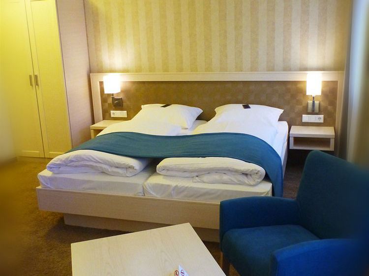 Waldhotel Kelkheim 1