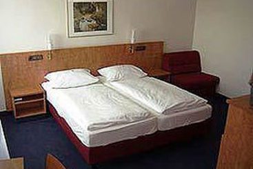 Airport BusinessHotel Köln 2