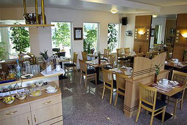 Airport BusinessHotel Köln 4