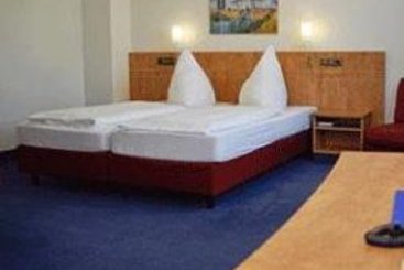 Airport BusinessHotel Köln 6