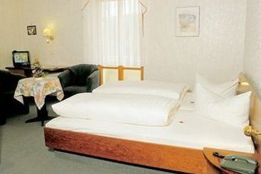 Hotel Garni Unter Den Linden 4