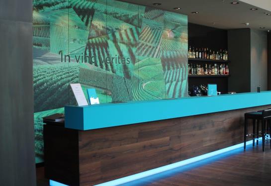 Motel One Wiesbaden 8