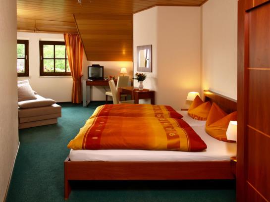 Landhotel Haus Zur Sonne 4