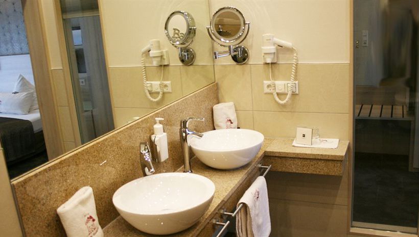 Hotel An Der Wasserburg 10