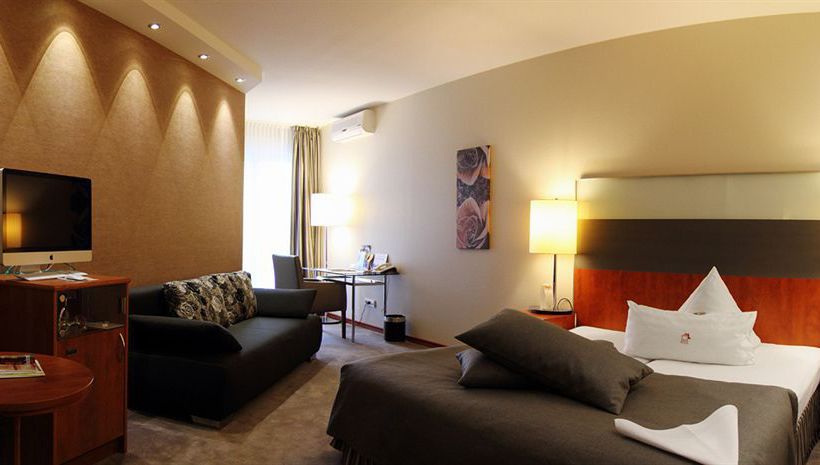 Hotel An Der Wasserburg 15