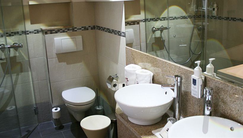 Hotel An Der Wasserburg 3