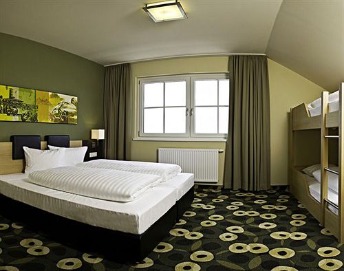 Lindner Hotel Eifeldorf Grüne Hölle Nürburgring 15