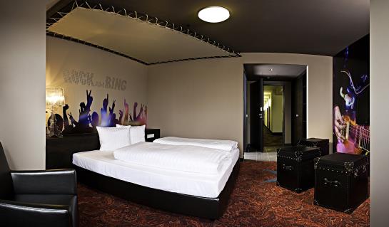 Lindner Hotel Eifeldorf Grüne Hölle Nürburgring 5