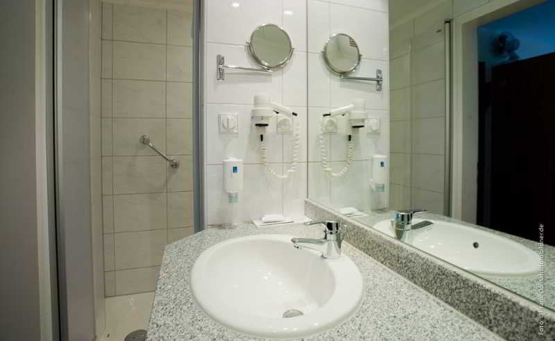 Hotel Bellevue Dusseldorf 4