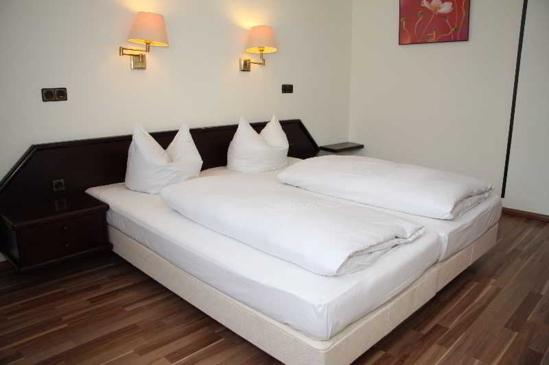 Hotel Bellevue Dusseldorf 6