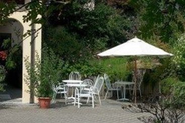 Wohlfühlhotel Sonnengarten 9