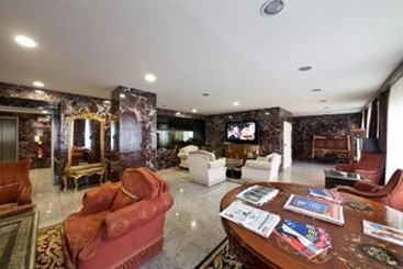 Unique Hotel Dortmund 1