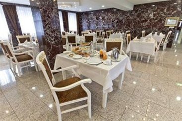 Unique Hotel Dortmund 9