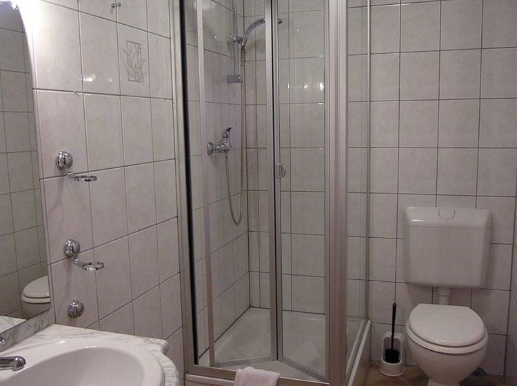 Hotel-Restaurant Adria-Stuben 1