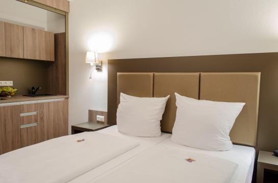 City Hotel Wiesbaden 9