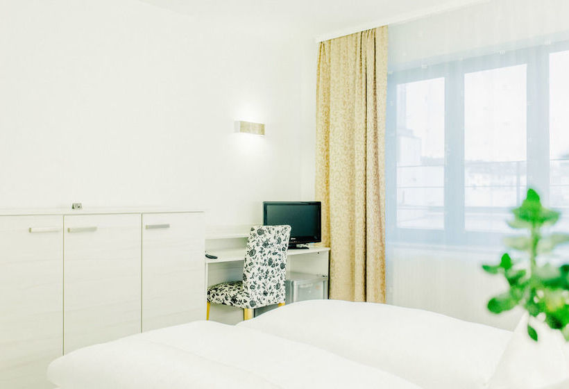 Fair Hotel Moenchengladbach City 9