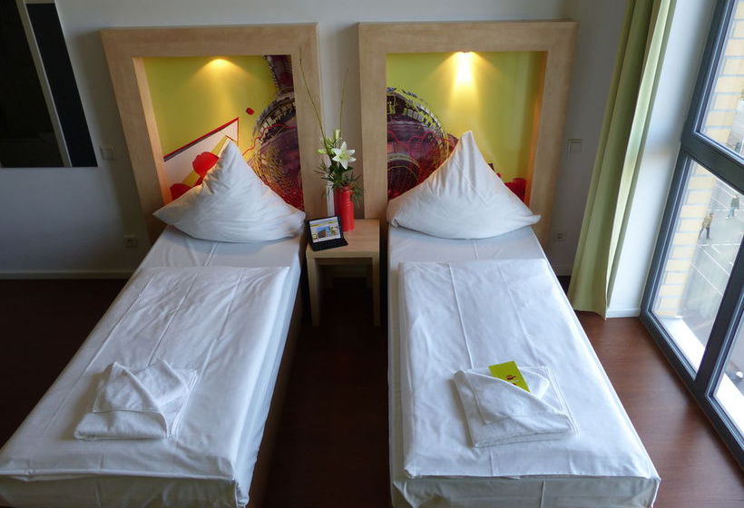 H+ Hotel HVD 4Youth Berlin Mauerpark 14