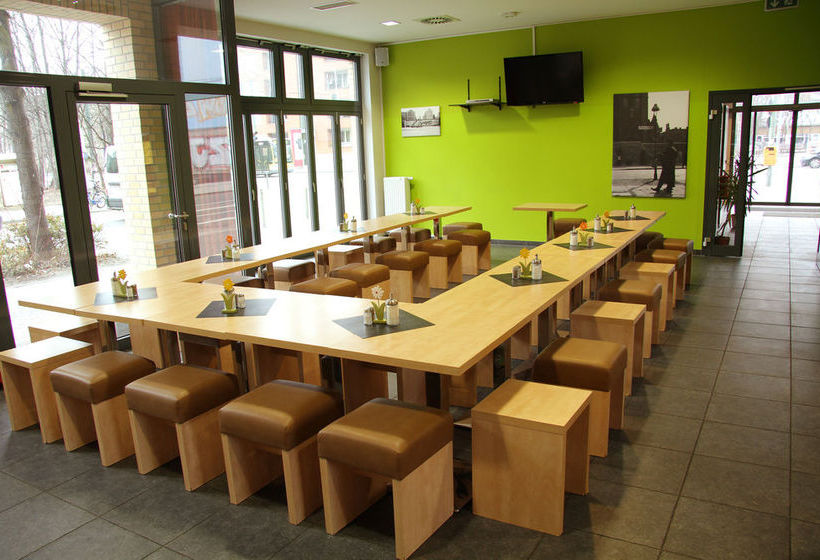 H+ Hotel HVD 4Youth Berlin Mauerpark 18