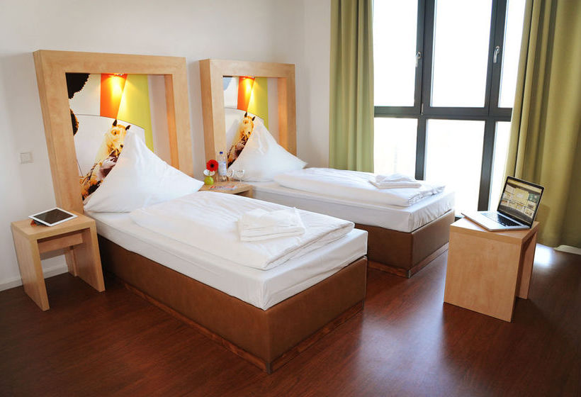 H+ Hotel HVD 4Youth Berlin Mauerpark 7