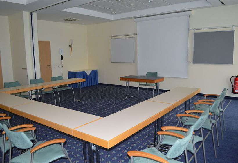 Hotel Ramada by Wyndham Hannover 11