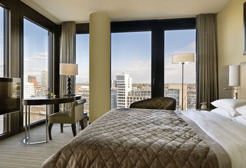 Hotel Hyatt Regency Dusseldorf 10
