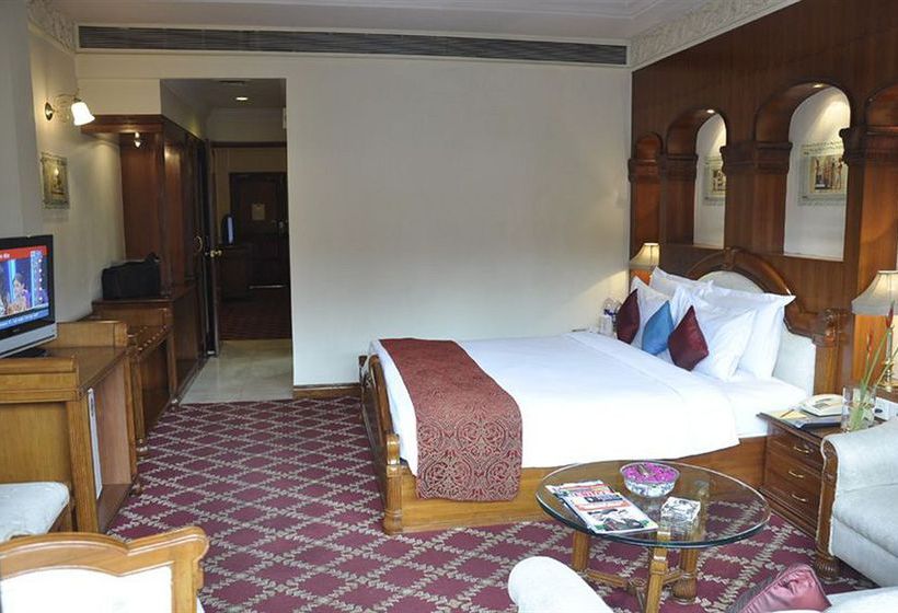 Hotel Babylon International