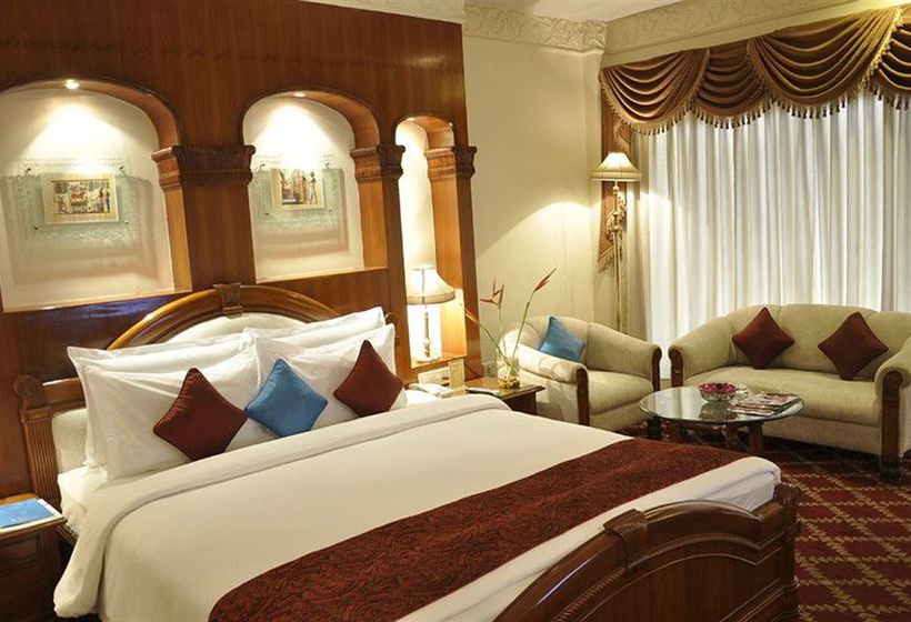 Hotel Babylon International 18