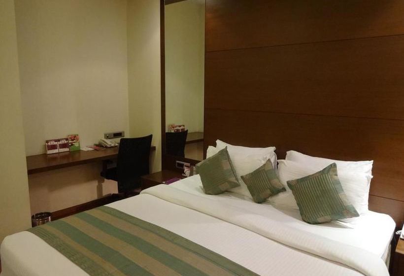 Hotel Minerva Grand 10