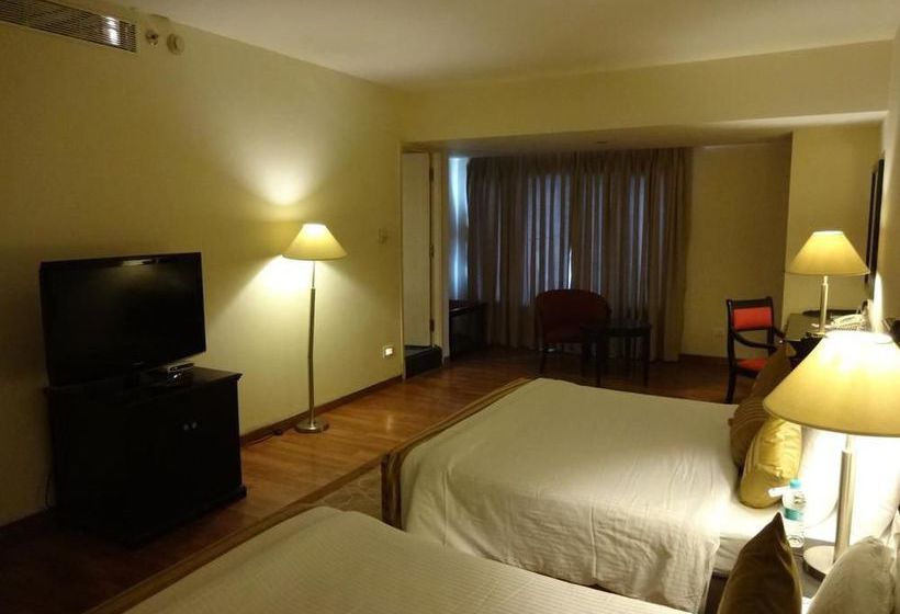 Hotel Minerva Grand 12