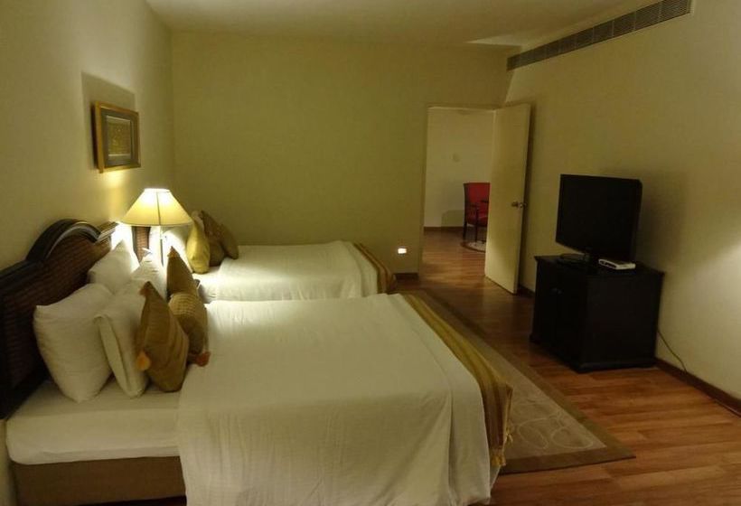 Hotel Minerva Grand 2