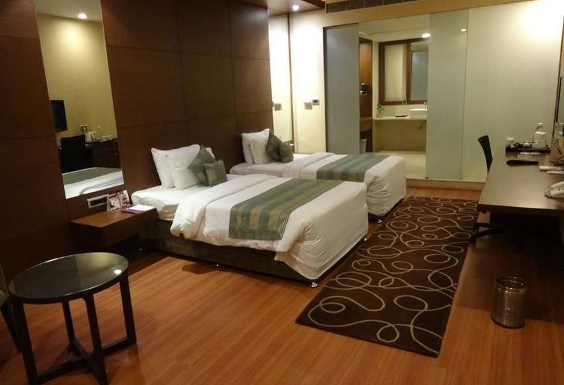Hotel Minerva Grand 7