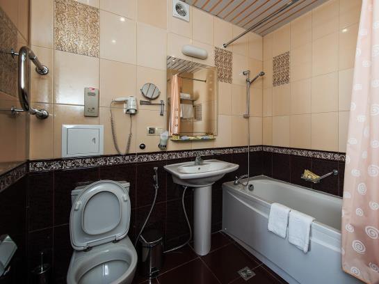 Congress Hotel Forum 13