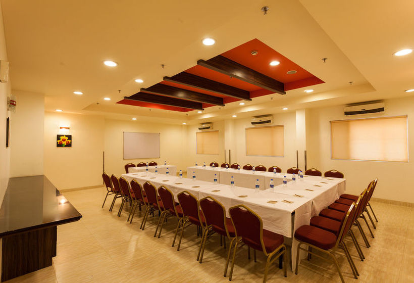 Hotel Ginger Surat 3