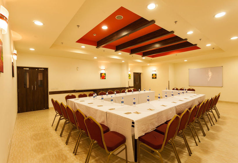 Hotel Ginger Surat 5