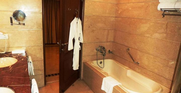 Hotel Regenta Central Klassik 10